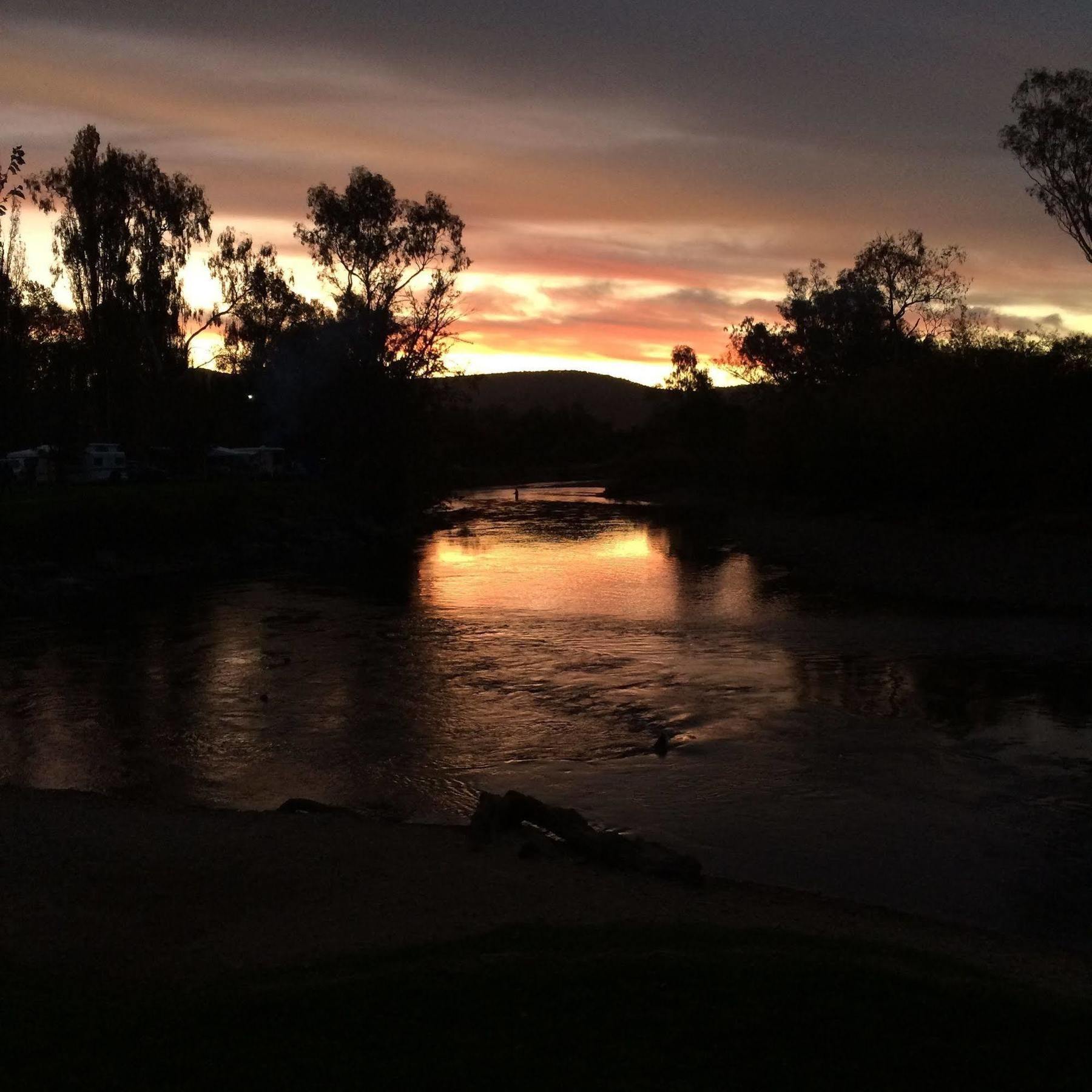 Riverglade Caravan Park Hotel Tumut Kültér fotó