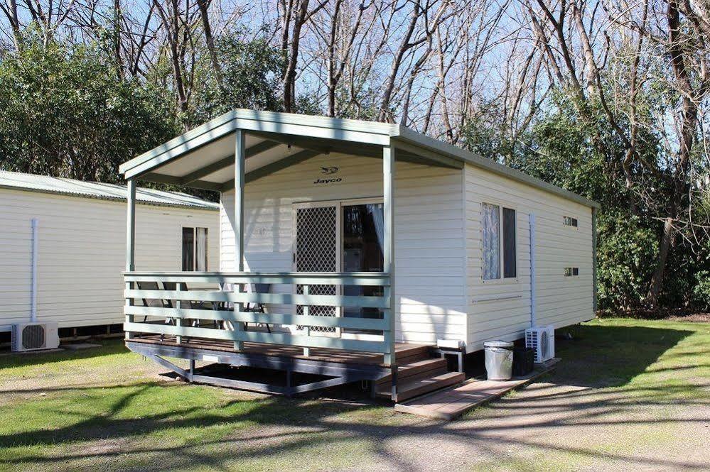 Riverglade Caravan Park Hotel Tumut Kültér fotó